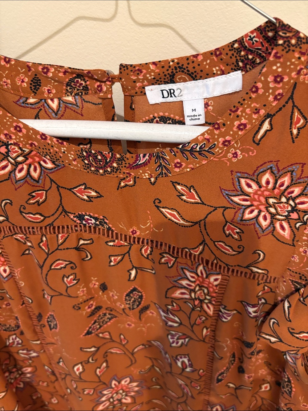 DR2 Rust Floral Ruffle-Sleeve Blouse - Picture 2 of 5